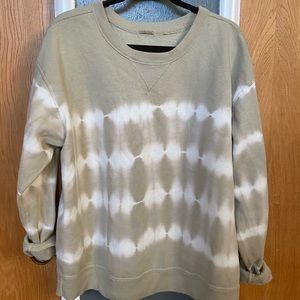 Ambercrombie tie dye crew neck sweatshirt
